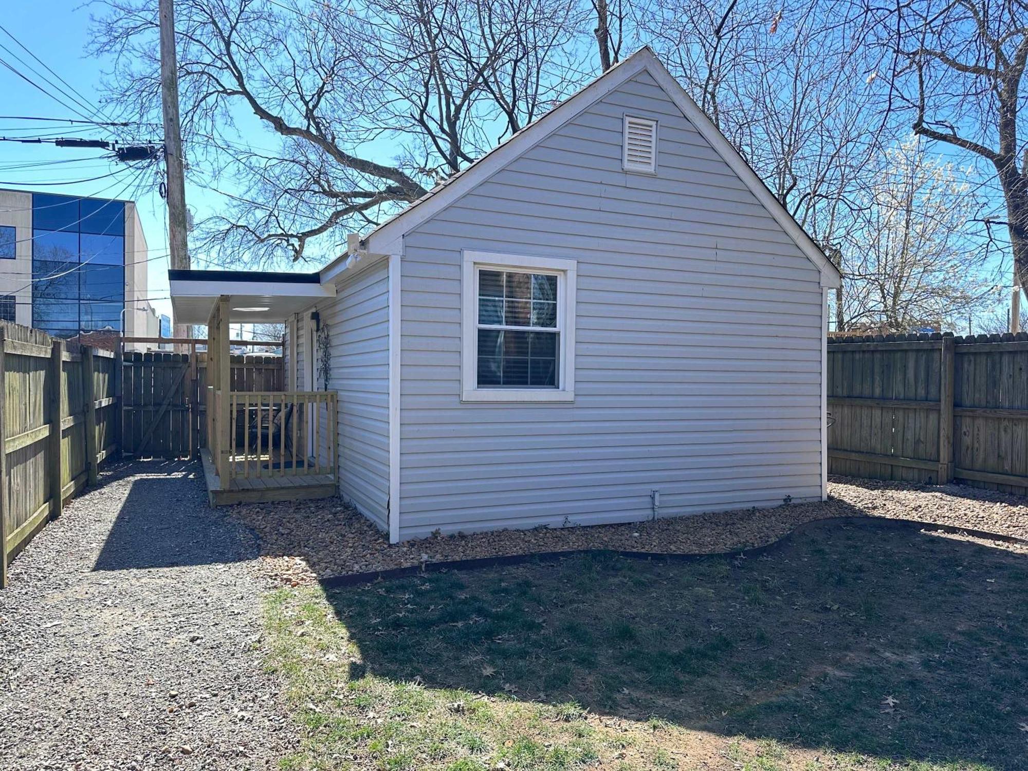 E3 Centrally Located In Carytown Fully Fenced Richmond Bagian luar foto