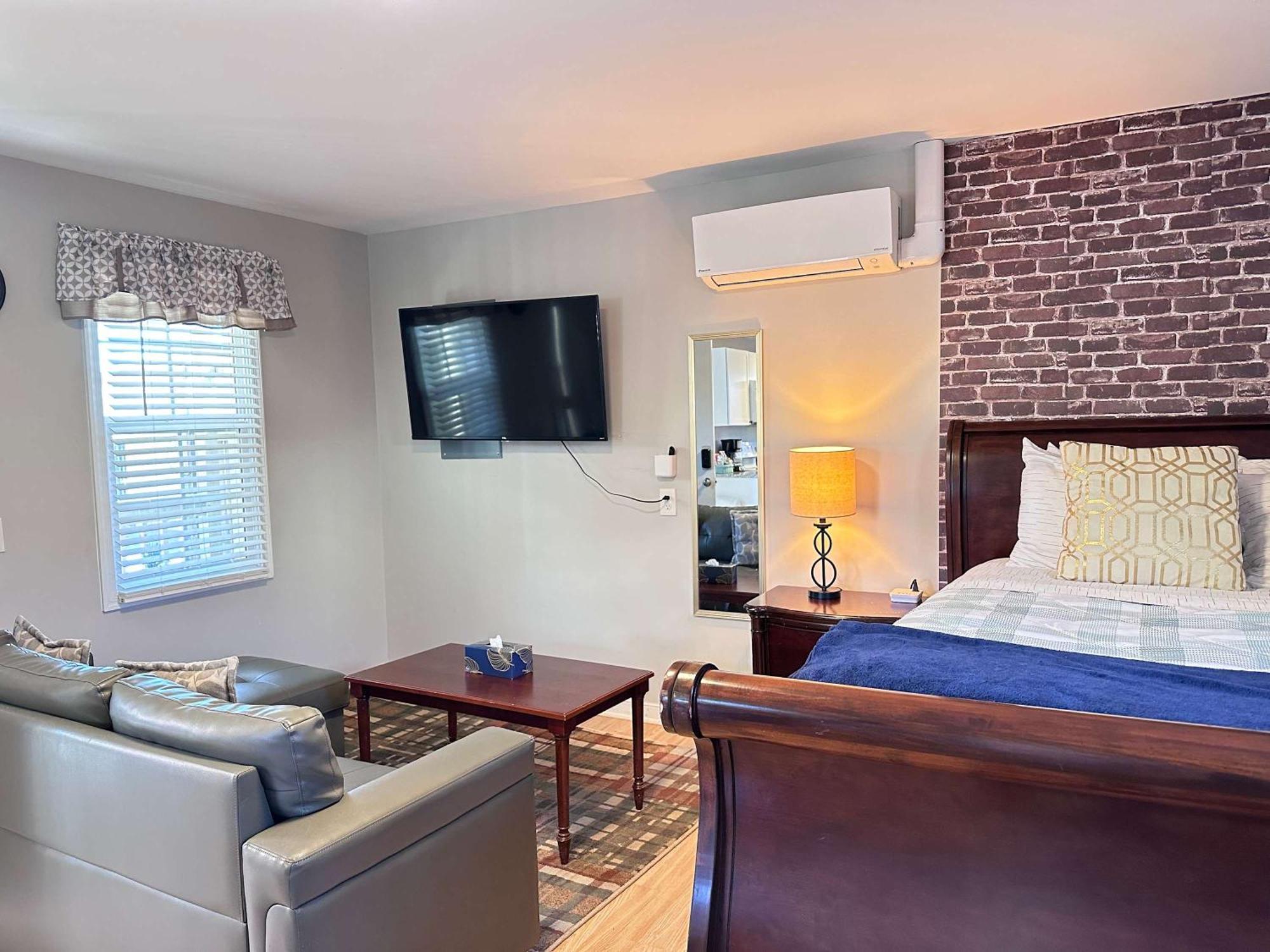 E3 Centrally Located In Carytown Fully Fenced Richmond Bagian luar foto
